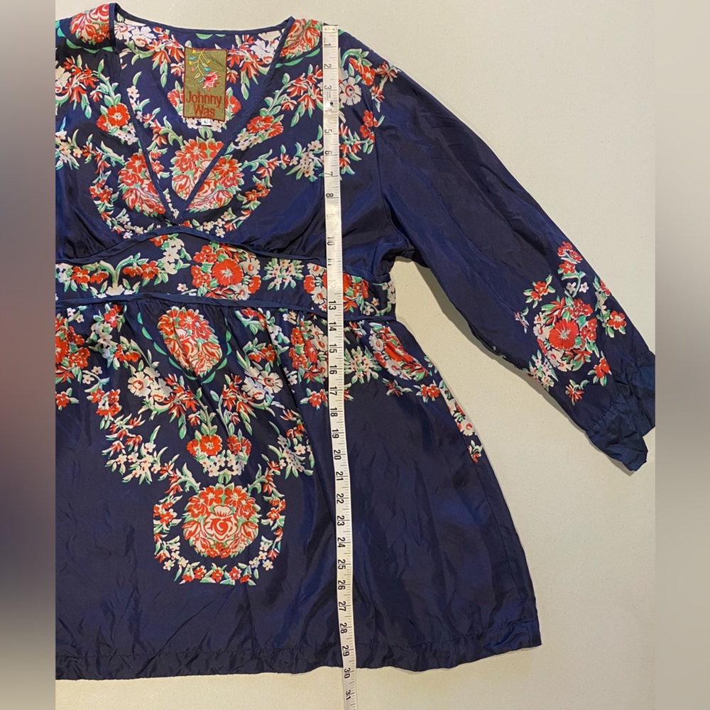 Johnny Was Navy Blue Floral-Print Tunic, size L - Picture 7 of 8